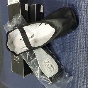 Theatrical T1000C Ballet Shoes